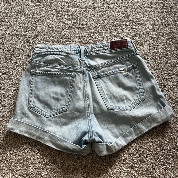 Hollister Light Wash Ripped Jean Shorts - Picture 2 of 3
